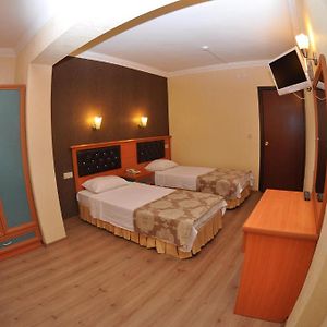 Budget Dreibettzimmer